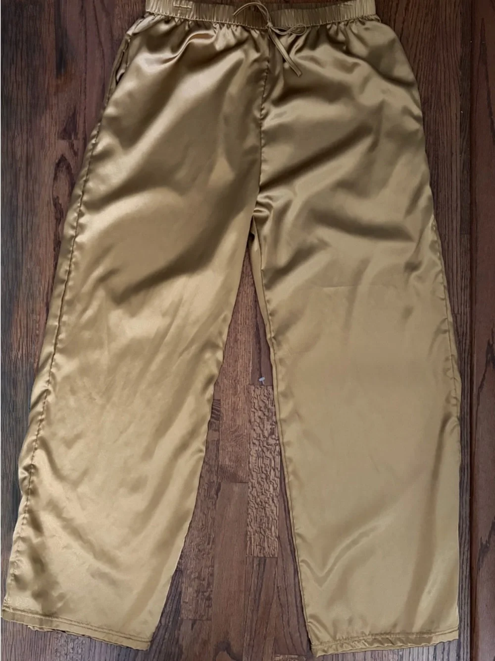 Relaxed Satin Wide-Leg Pants in Camel - Picture 3 of 7